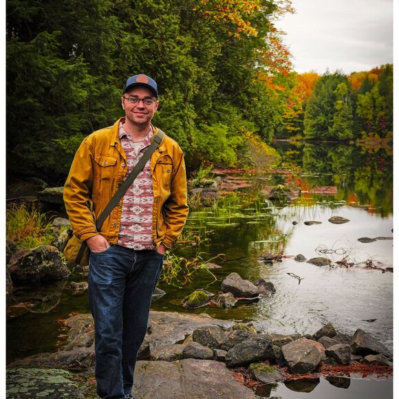 Meet your Posher, Dan - Picture 2 of 2